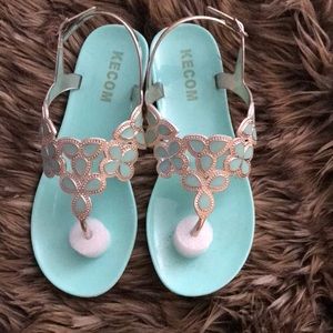 Lovely sandals by Kecom NWOT